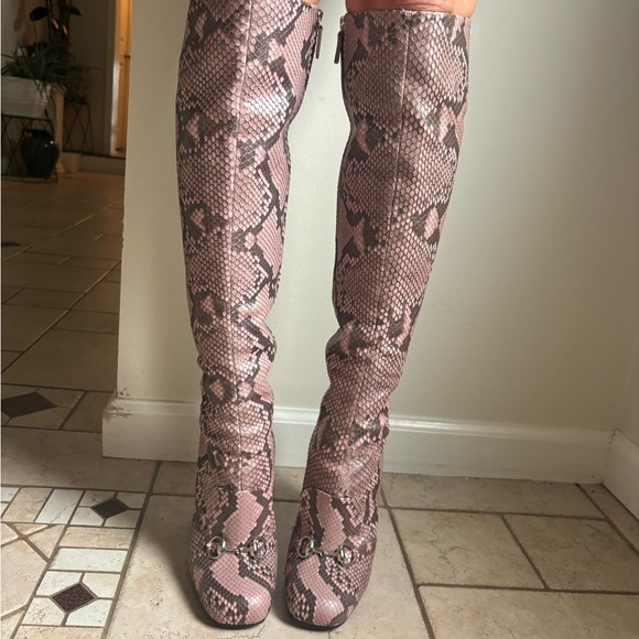 Pink Python Gucci Boots - Picture 4 of 10